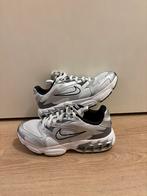 Nike Zoom DR7852-001 Grijs/Wit - Weinig Gedragen, Kleding | Heren, Schoenen, Ophalen of Verzenden, Zo goed als nieuw, Wit, Sneakers of Gympen