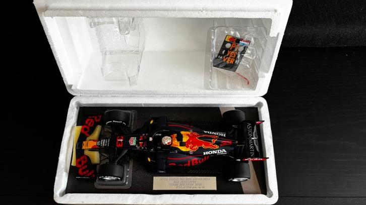 Max Verstappen 1:18 Edition 58 Abu Dhabi GP 2020, Hobby en Vrije tijd, Modelauto's | 1:18, Zo goed als nieuw, Auto, MiniChamps