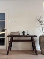 Donkerbruine houten sidetable / decoratietafel, Huis en Inrichting, Tafels | Sidetables, Ophalen, Gebruikt, 100 tot 150 cm, 25 tot 50 cm