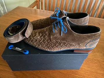 Floris van Bommel schoenen met bijpassende riem beschikbaar voor biedingen