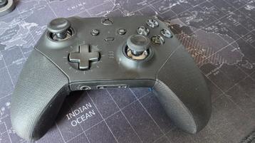 xbox elite 2 controller  beschikbaar voor biedingen