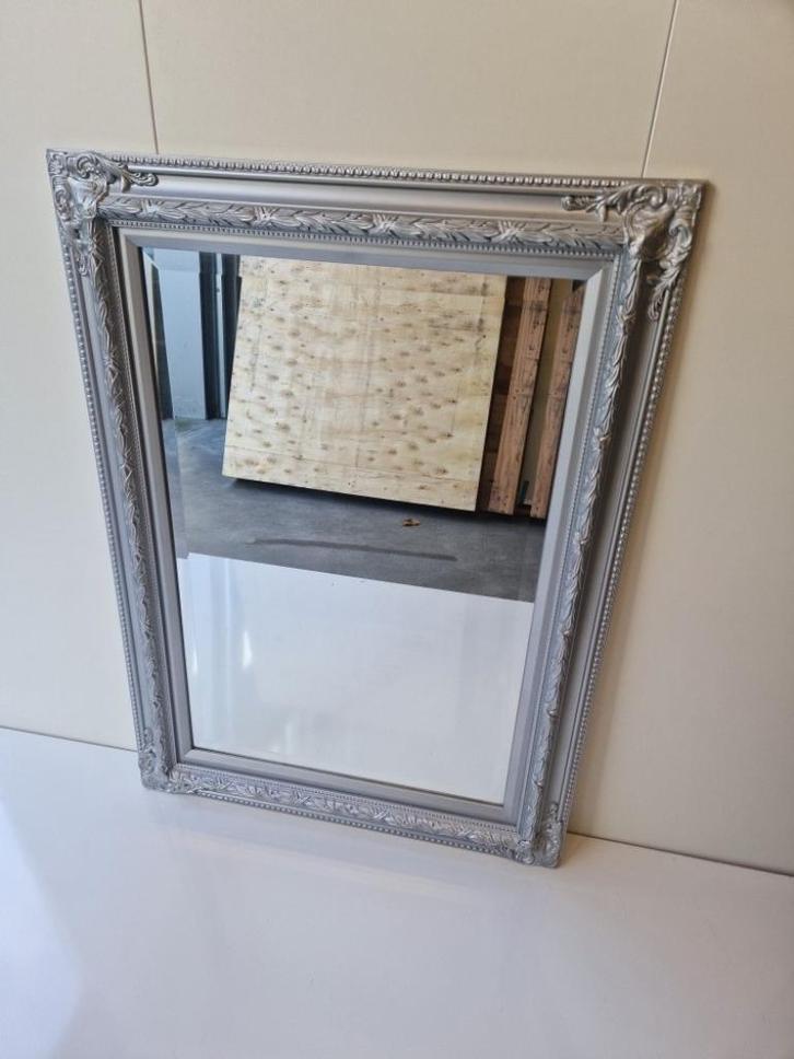 NIEUW Luxe Ornament Spiegel Mick 70x90cm Zilver Barokspiegel, Huis en Inrichting, Woonaccessoires | Spiegels, Nieuw, 50 tot 75 cm
