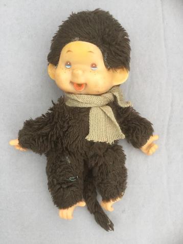 Monchhichi aap met sjaal beschikbaar voor biedingen
