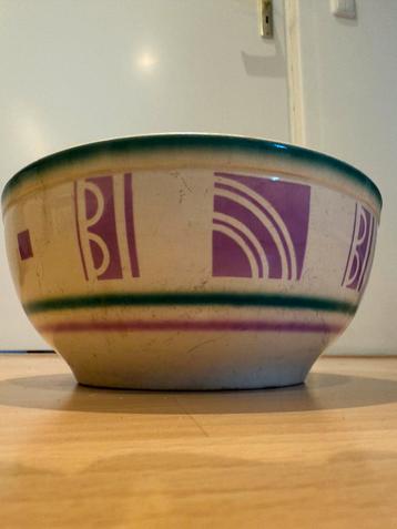 Vintage Schaal met Paars en Groen beschikbaar voor biedingen