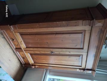 Grote kast oud / antiek / vintage  beschikbaar voor biedingen
