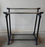 Kledingrekje, Ophalen, Zo goed als nieuw