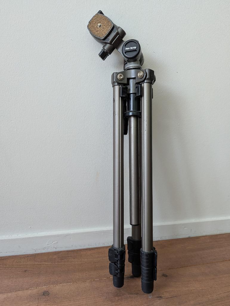 Statief Velbon Sherpa 600R met Panhead PH157Q, Zo goed als nieuw, 150 tot 175 cm, Met balhoofd, Ophalen of Verzenden