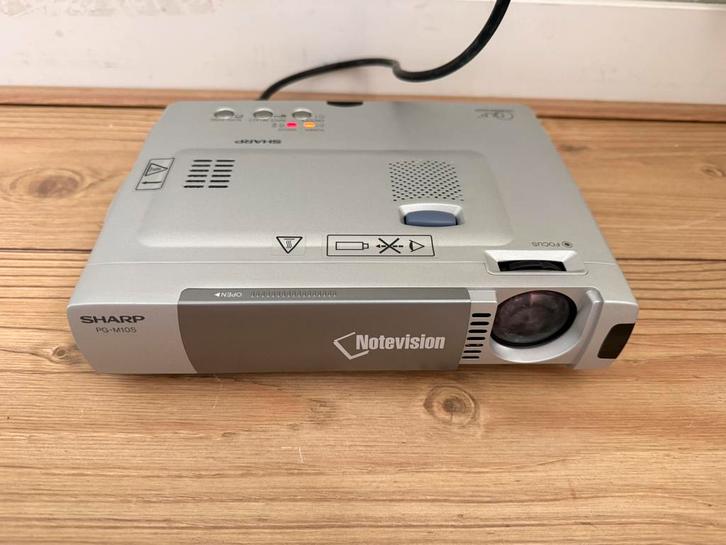 Sharp Notevision PG-M10S DLP Beamer (Defect), Audio, Tv en Foto, Beamers, Gebruikt, DLP, Overige resoluties, Ophalen of Verzenden