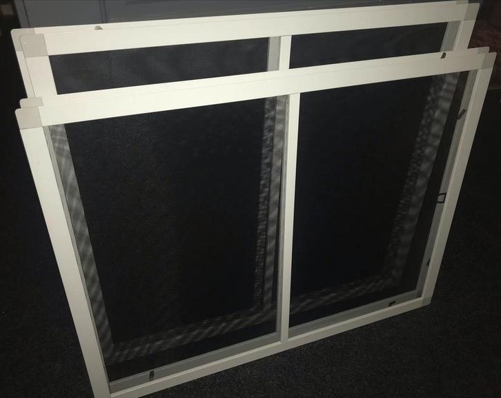 4x Hordeur voor de ramen - 2 Maten 92x71,5 en 2 x 84,5x79,5, Doe-het-zelf en Verbouw, Deuren en Horren, Zo goed als nieuw, Hordeur