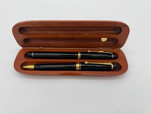 Pilot Custom 74 vulpen en balpen, 14kt Gold EF nib., Verzamelen, Pennenverzamelingen, Zo goed als nieuw, Vulpen, Overige merken