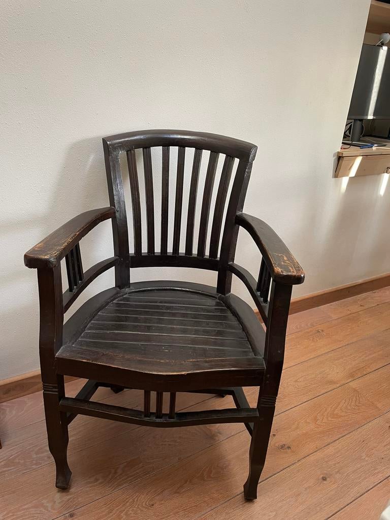 Gratis Twee houten fauteuils, Ophalen, Gebruikt, Minder dan 75 cm, Antiek/vintage