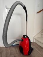 Beko stofzuiger 800 Watt, Witgoed en Apparatuur, Stofzuigers, Ophalen, Zo goed als nieuw, Minder dan 1200 watt, Stofzuiger