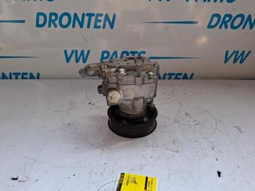 Stuurbekrachtiging Pomp van een Volkswagen Transporter beschikbaar voor biedingen