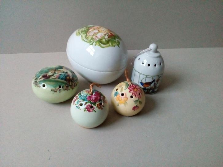 Brocante geurbollen/pomanders.Prijs per stuk vanaf, Antiek en Kunst, Curiosa en Brocante, Ophalen of Verzenden