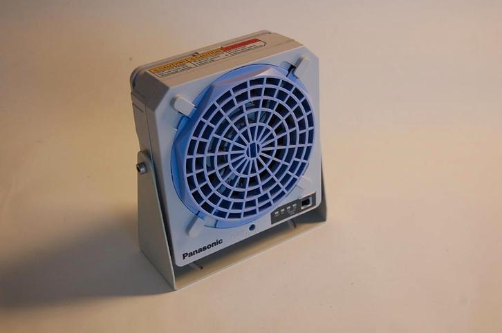 VENTILATOR MET IONIZER., Hobby en Vrije tijd, Elektronica-componenten, Zo goed als nieuw, Ophalen of Verzenden