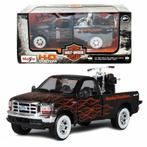 FORD F-350 SUPER DUTY PICK UP 1999 + FXSTB NIGHT TRAIN 2002, Hobby en Vrije tijd, Modelauto's | 1:24, Maisto International Inc
