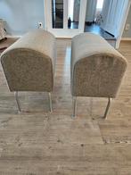 2 Grijze poefs - gebruikt, Huis en Inrichting, Stoelen, Ophalen, Gebruikt, Twee, Stof