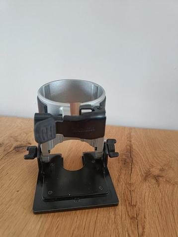 Makita 195561-4 Base Plate Kantenfrees beschikbaar voor biedingen
