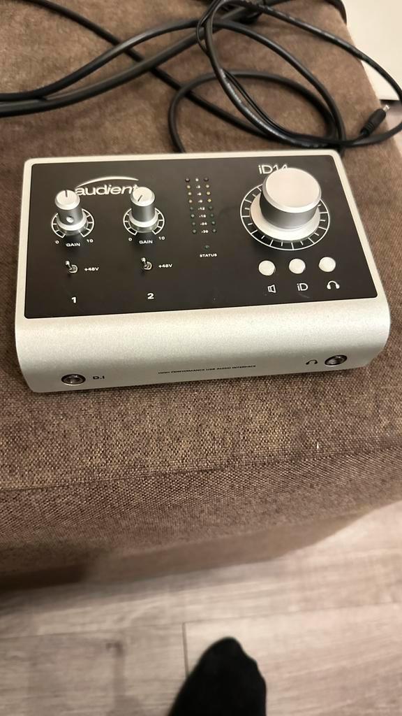 Audient ID14 MK1 Audio Interface, Audio, Tv en Foto, Professionele Audio-, Tv- en Video-apparatuur, Zo goed als nieuw, Audio, Ophalen of Verzenden
