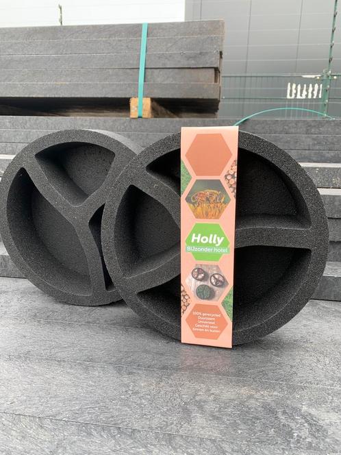 Bijenhotel van rubber om zelf te vullen! ♻️, Dieren en Toebehoren, Insecten en Spinnen