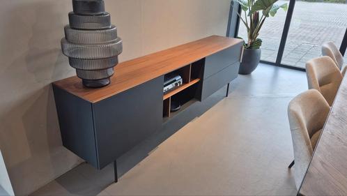 Showroommodel Enzo Luca Dressoir Titolo ora legno, Huis en Inrichting, Kasten | Dressoirs, Nieuw, 25 tot 50 cm, Ophalen