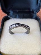 Zwarte ring maat 18mm, Ophalen of Verzenden, Nieuw, Zwart, Dame