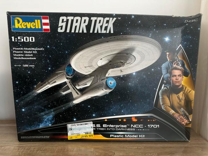 Star Trek Revell Enterprise met Verlichting, Hobby en Vrije tijd, Modelbouw | Auto's en Voertuigen, Nieuw, Overige typen, 1:50 of kleiner