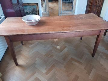 Franse tafel van 220 cm. beschikbaar voor biedingen