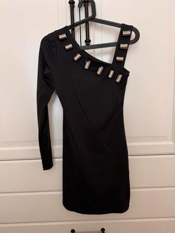 Dames Zwart Jurk beschikbaar voor biedingen