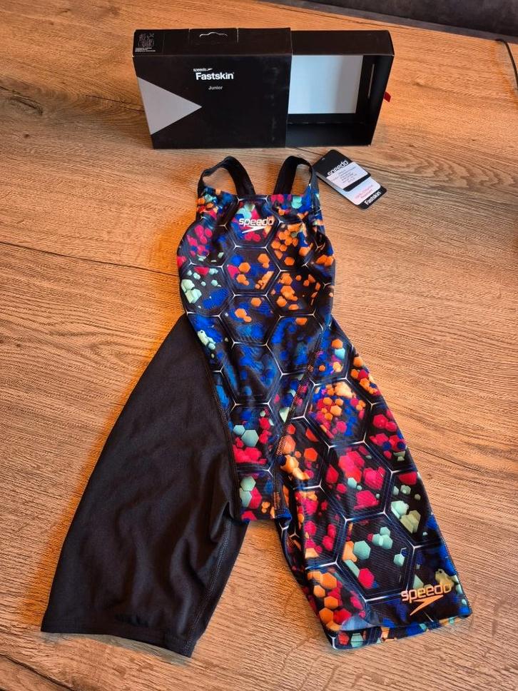 nieuwe Speedo fastskin kneeskin wedstrijd badpak maat 116, Kinderen en Baby's, Kinderkleding | Kinder-zwemkleding, Nieuw, Badpak
