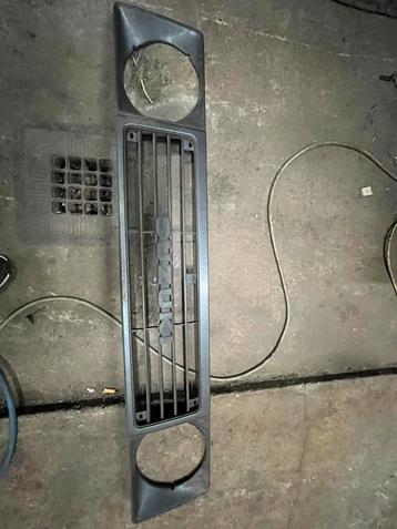 Suzuki samurai sj413 gril/grill beschikbaar voor biedingen
