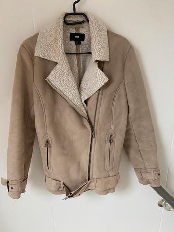 Beige bikerjack met nepbont en nep suede van H&M beschikbaar voor biedingen
