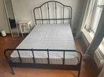 Gratis Ikea bed - Zelf ophalen!, Huis en Inrichting, Slaapkamer | Bedden, Ophalen, Gebruikt, Zwart, Tweepersoons