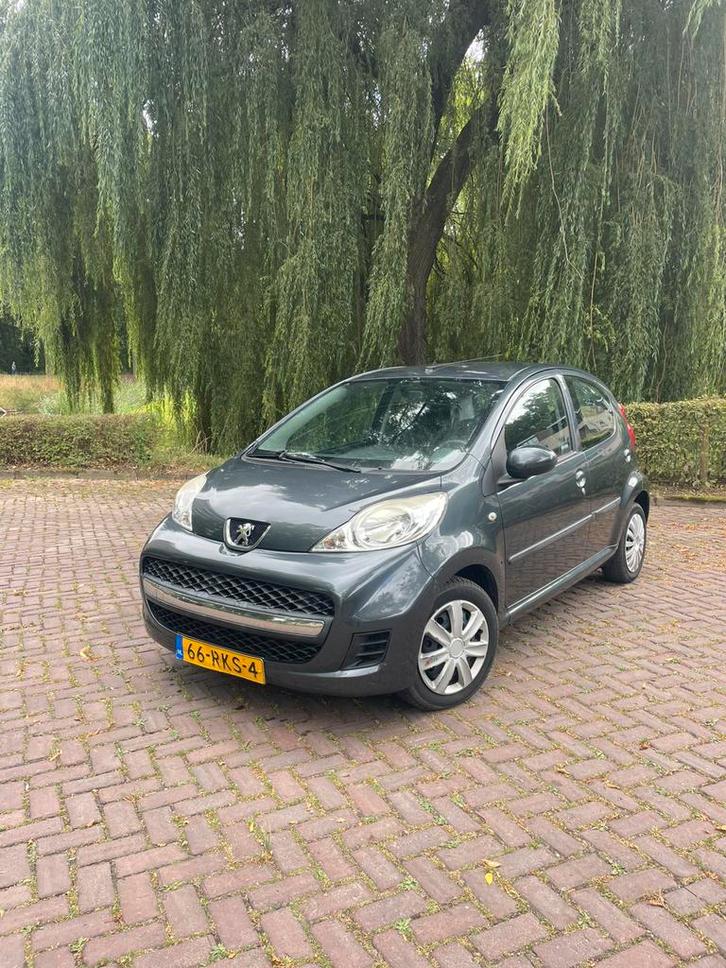 Peugeot 107 1.0 12V 5DR 2011 Grijs, Auto's, Peugeot, Particulier, Benzine, A, Hatchback, Handgeschakeld, Origineel Nederlands
