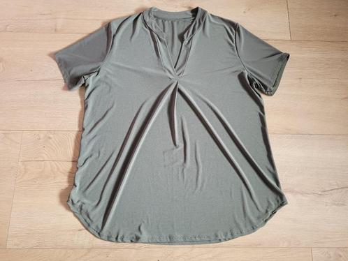 Groen T-shirt met kraagje maat XL ~ TH0055, Kleding | Dames, T-shirts, Zo goed als nieuw, Maat 46/48 (XL) of groter, Groen, Korte mouw