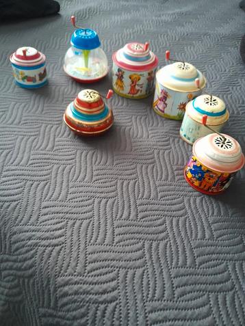 Vintage blikken tolletjes - 7 stuks beschikbaar voor biedingen
