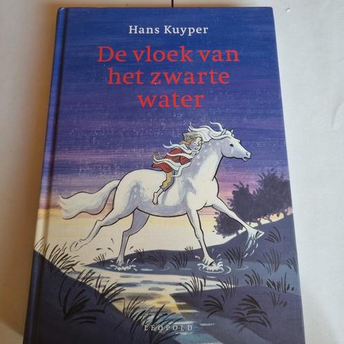 Hans Kuyper - De vloek van het zwarte water, Boeken, Kinderboeken | Jeugd | onder 10 jaar, Zo goed als nieuw, Ophalen of Verzenden