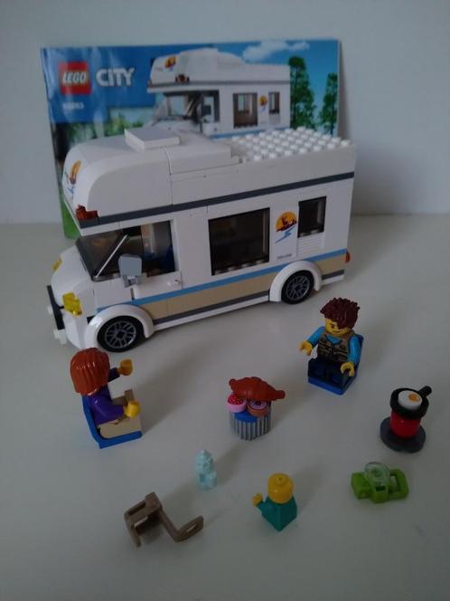 LEGO City Vakantiecamper (60283), Kinderen en Baby's, Speelgoed | Duplo en Lego, Zo goed als nieuw, Lego, Complete set, Ophalen of Verzenden