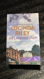 Lucinda Riley - De lavendeltuin, Lucinda Riley, Ophalen of Verzenden, Zo goed als nieuw, Nederland