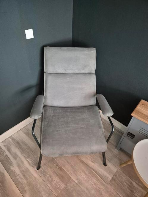 Grijze Fauteuil met Metalen Frame Xooon, Huis en Inrichting, Fauteuils, Zo goed als nieuw, Metaal, Stof, 50 tot 75 cm, Minder dan 75 cm
