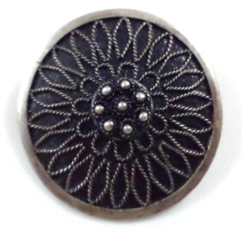 Antieke 1000 zilver broche met opgelegd filigrain., Sieraden, Tassen en Uiterlijk, Antieke sieraden, Broche, Zilver, Ophalen