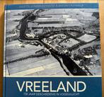 Vreeland. 750 jaar geschiedenis in vogelvlucht., Boeken, Geschiedenis | Stad en Regio, Ophalen, 20e eeuw of later, Zo goed als nieuw