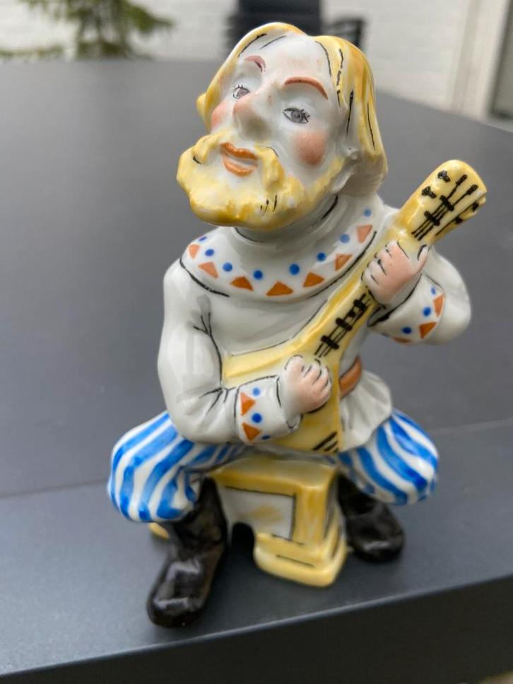 Beeldje “ Russische muzikant “., Verzamelen, Beelden en Beeldjes, Zo goed als nieuw, Ophalen of Verzenden