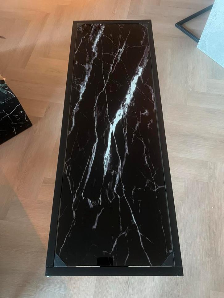 Moderne wandtafel met marmerlook, Huis en Inrichting, Tafels | Salontafels, Nieuw, 75 cm of meer, Minder dan 50 cm, 50 tot 100 cm
