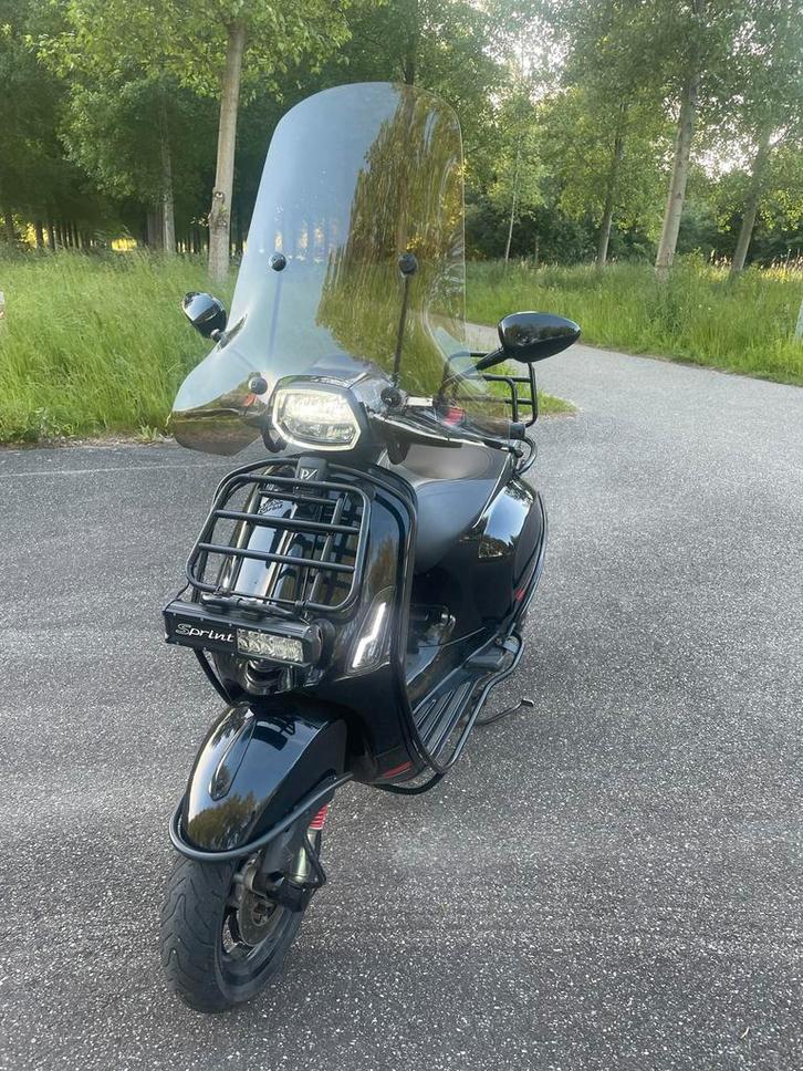 Vespa Sprint 2019 brom bom vol opties 45KM, Fietsen en Brommers, Brommers | Vespa, Gebruikt, Overige modellen, Maximaal 45 km/u