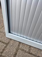 Roldeurkast laag aluminium grijs met wit topblad ( 2 beschik, 100 tot 150 cm, Meerdere deuren, Ophalen of Verzenden, Zo goed als nieuw