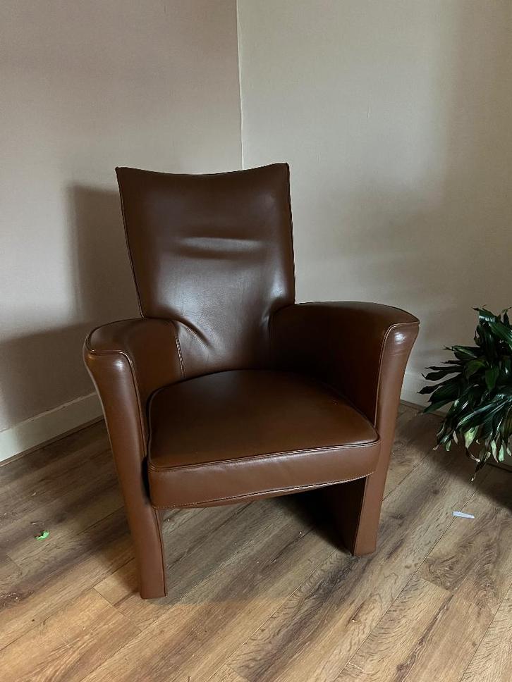 Handgemaakte bruinleren fauteuil, Huis en Inrichting, Fauteuils, Zo goed als nieuw, Leer, 50 tot 75 cm, 75 tot 100 cm, Ophalen