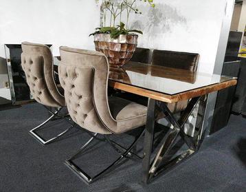 Prachtige Compleet Eettafel met salontafel + woonkamer tafel beschikbaar voor biedingen