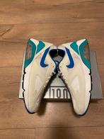Nike Air Max 180 - EU 46, Ophalen of Verzenden, Zo goed als nieuw, Wit, Sneakers of Gympen