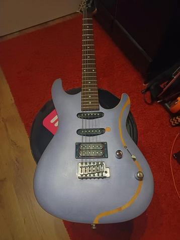 Ibanez gitaar beschikbaar voor biedingen